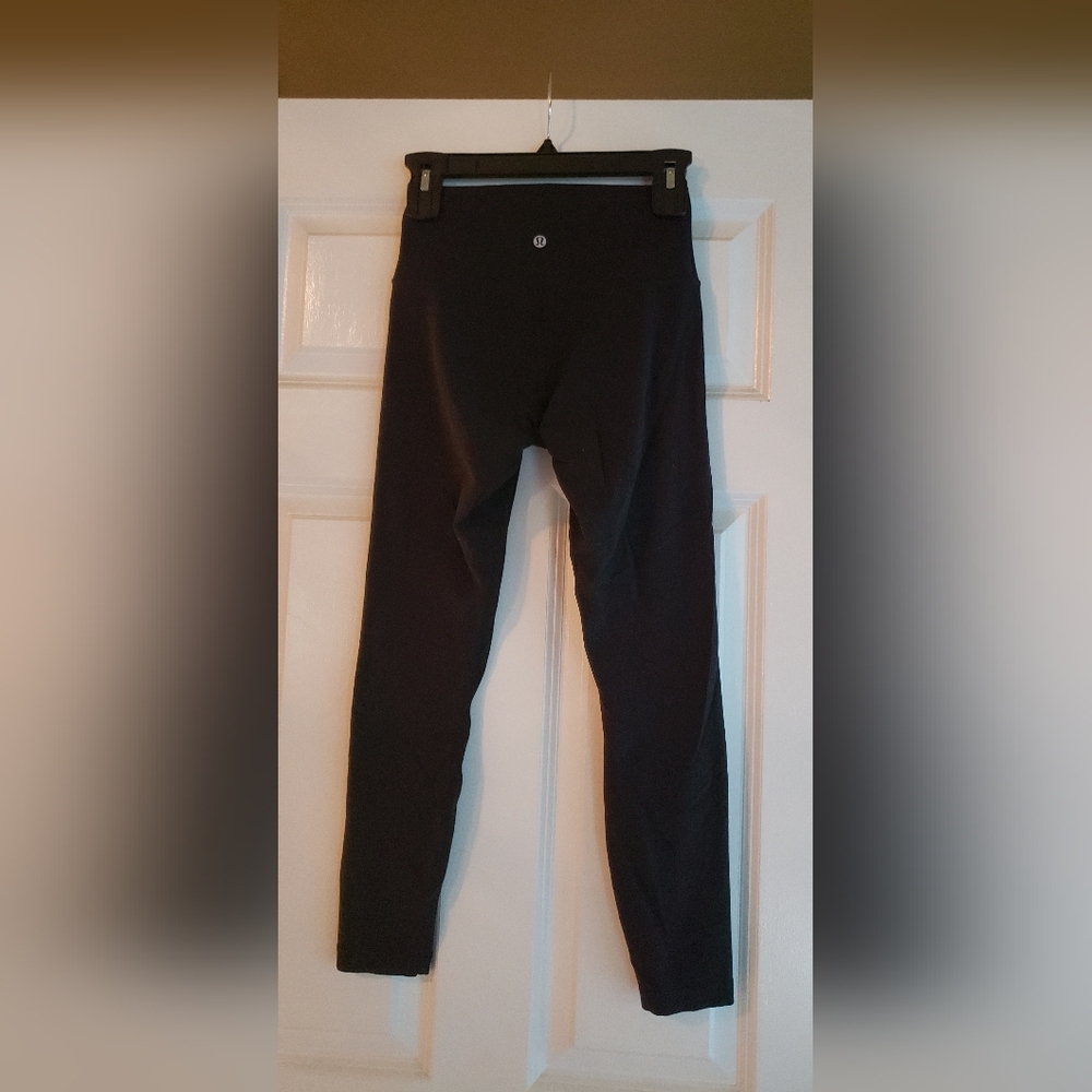 Lululemon Align Black Leggings Capri (Inseam 21") - NO POCKETS